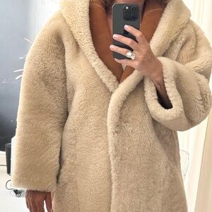 VINTAGE SHIERLING MAGNIFICIANT COAT